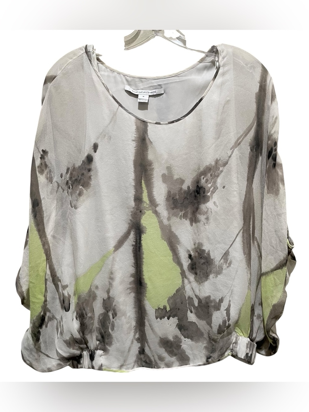 Diane Von Furstenberg Silk Abstract Blouse Gray Green Womens Size Medium Dolman